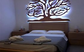 Iraklis - Relaxing Spacious Apartment